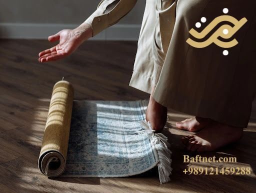 كيف تختار سجادة مناسبة للصلاة من حيث الجودة والراحة؟